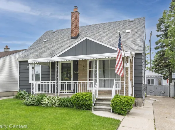 3446 17th St, Wyandotte, MI 48192