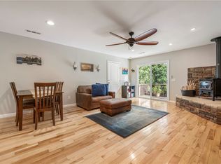 11734 Valleyview Ln, Bentonville, AR 72712