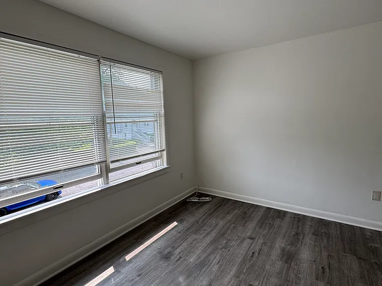 19 Rosedale Ave #2 — Photo 5