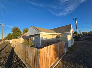 450 W Adams St, Connell, WA 99326