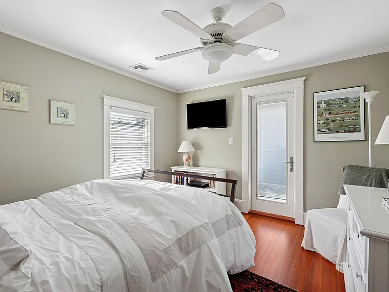 24 Jennings Ave — Photo 27