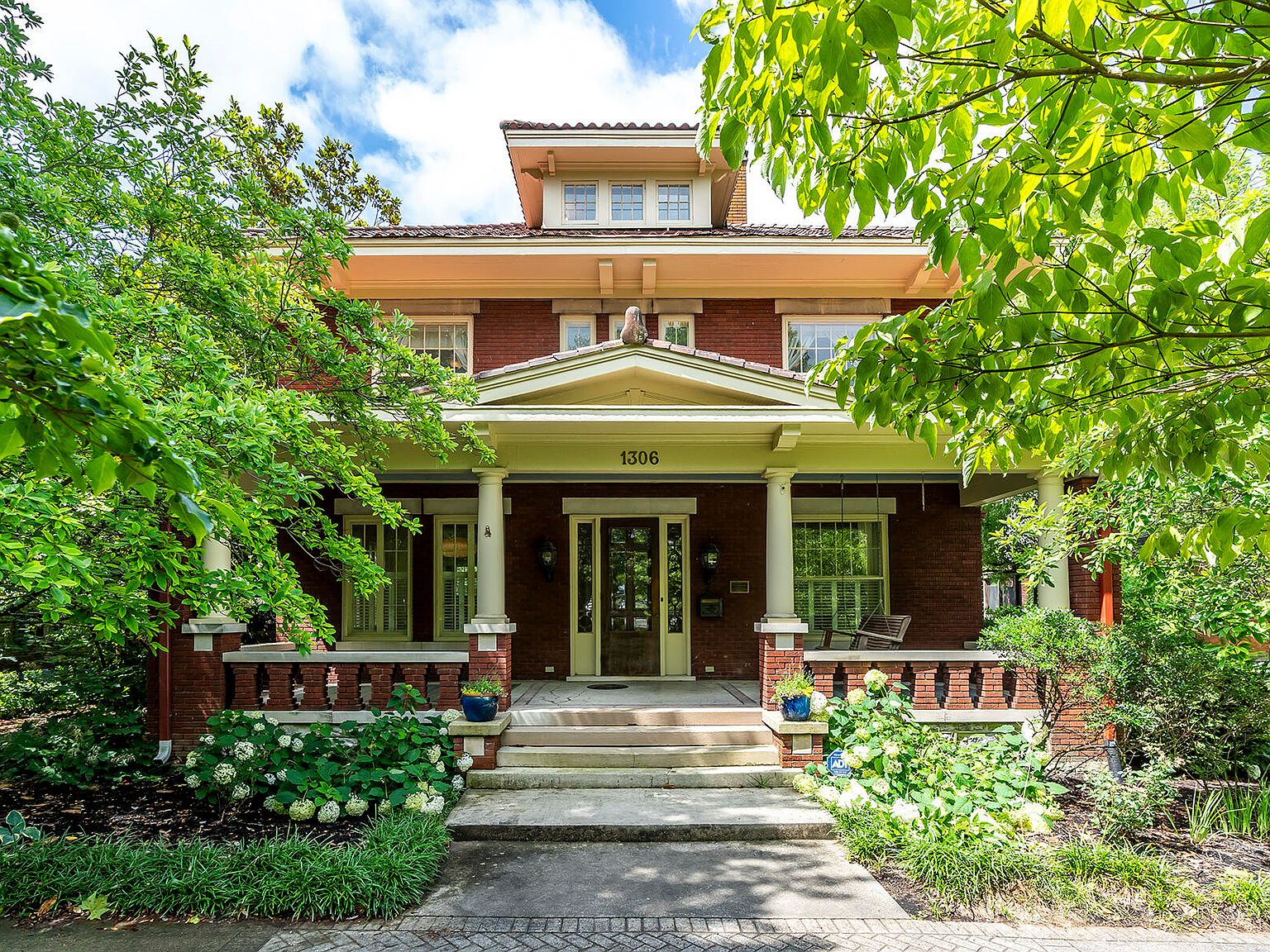 1306 Richmond Rd, Lexington, KY 40502 Zillow