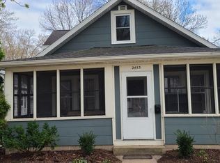 2453 Hoard St, Madison, WI 53704