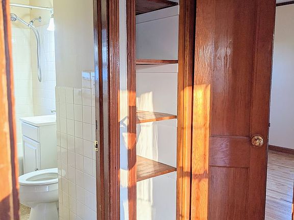 2nd image of 1215 7th Ave SE #1215