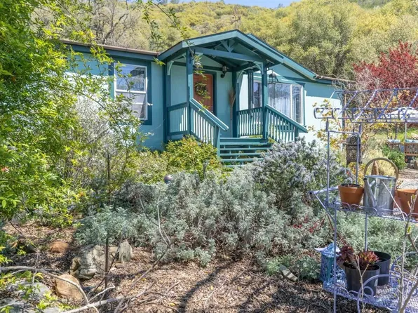 2735 Paint Rd, Angels Camp, CA 95222