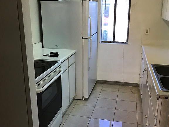 4th image of 8405 Wilcrest Dr APT 3204