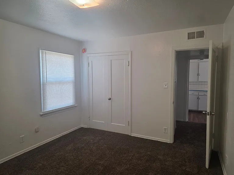 2618 Nelson St. — Photo 6