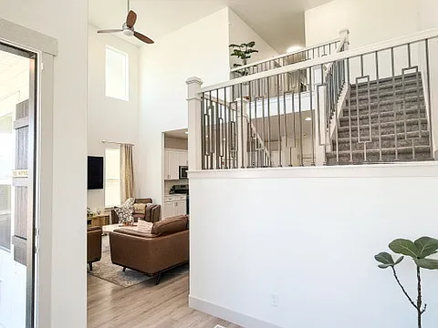 4553 W Watchmen Way — Photo 6