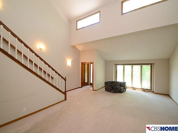 2nd image of 15666 Farnam Cir