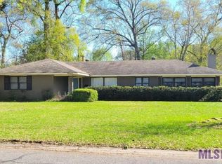 9522 N Parkview Dr, Baton Rouge, LA 70815