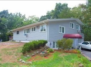61 Gold Rd, Wappingers Falls, NY 12590