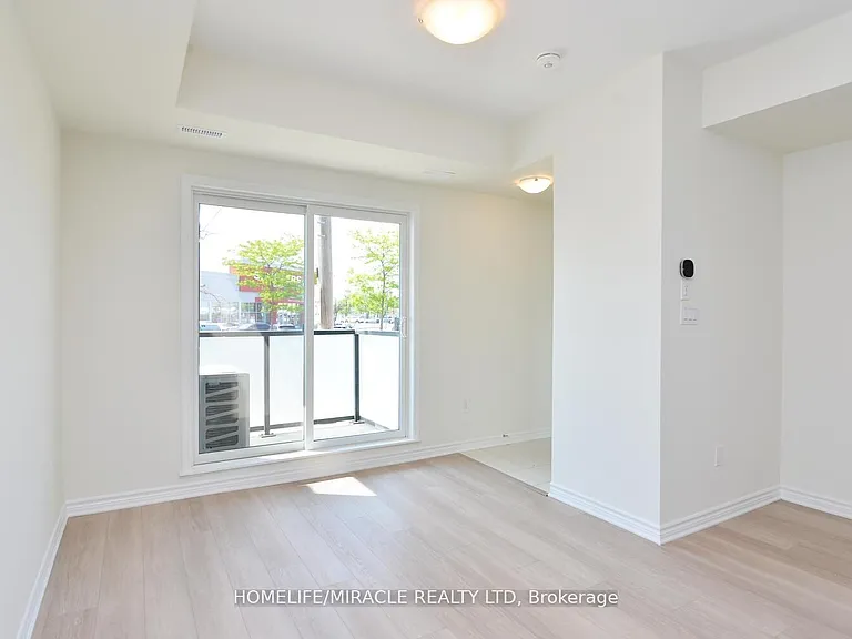 1081 Danforth Rd E #113 — Photo 9
