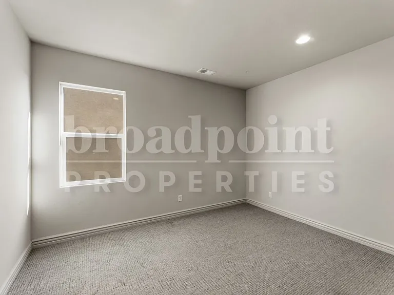 1672 N Las Flores Dr — Photo 29