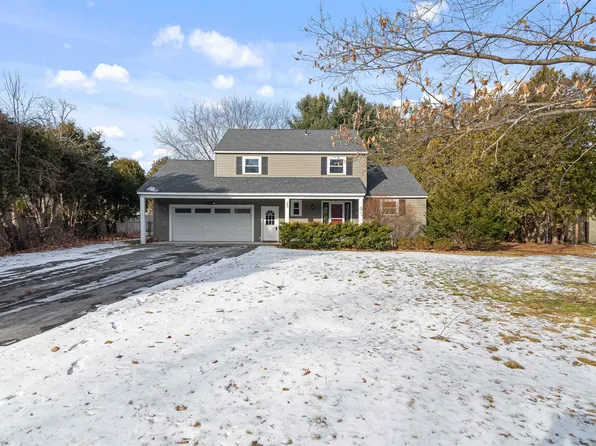 23 Bluebird Drive, Colchester, VT 05446