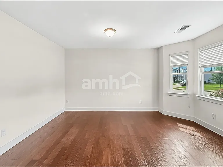 1072 Adams Haven Bnd — Photo 9
