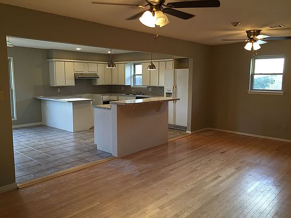 Kitchen & dining