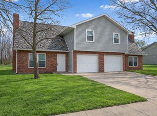 3600 Hermitage Rd, Columbia, MO 65201