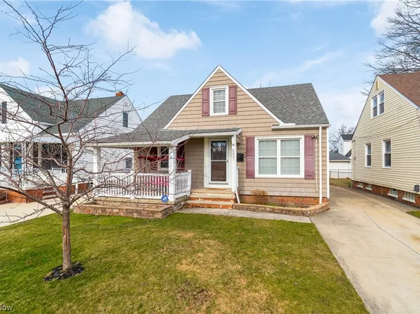 29921 Halifax St, Wickliffe, OH 44092