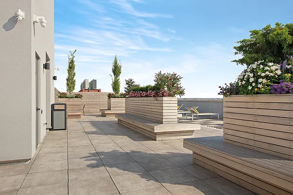 Rented by EXR | media 95