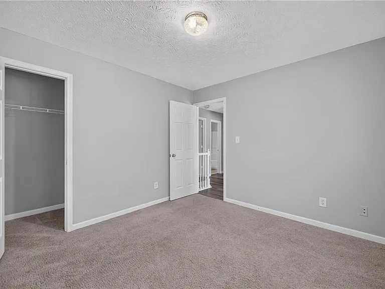530 Sterling Pointe Ct — Photo 22