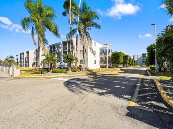 14175 SW 87th St #C302, Miami, FL 33183