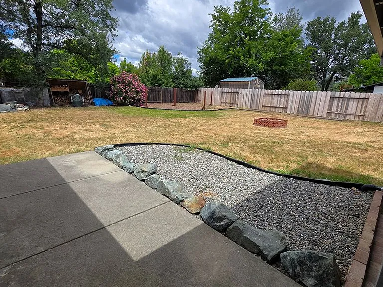 1424 Calexico Dr — Photo 16