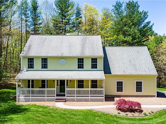 2nd image of 114 Chardonnay Ln