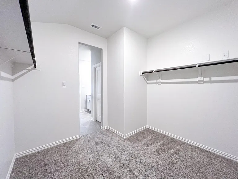 1204 Blue Ridge Pl — Photo 18