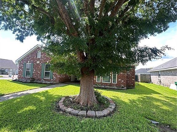 3rd image of 38 Cane Dr