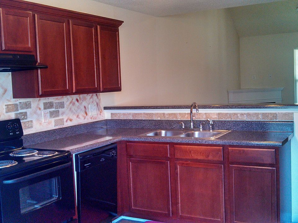 2nd image of 309 Lauren Dr