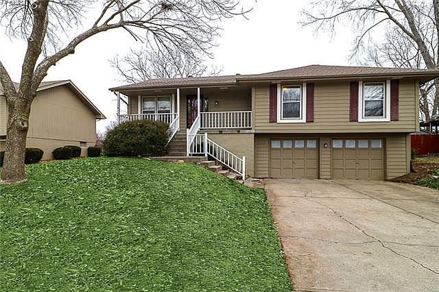 1st image of 1213 NE Birchwood Dr