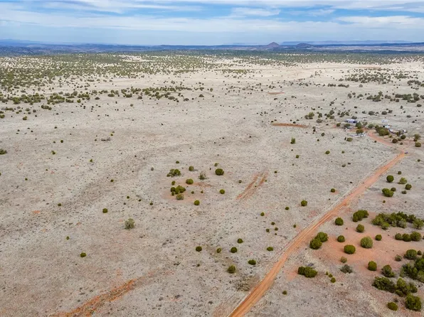 0 Rocky Top Rd, Seligman, AZ 86337