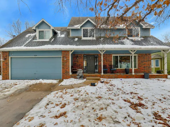 1324 N Manchester Ct, Wichita, KS 67212