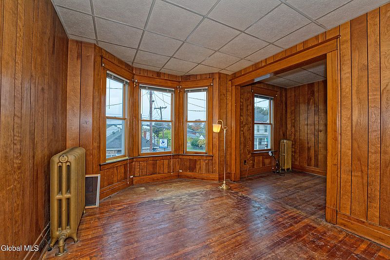 2nd image of 313 2nd Avenue