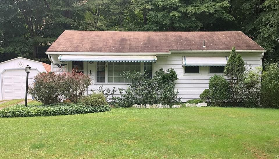 2nd image of 890 Lucas Avenue Ext