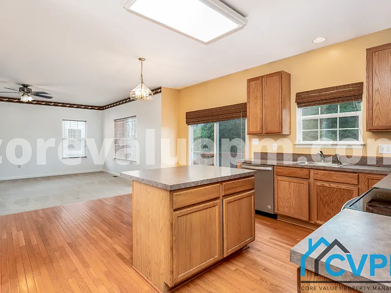 7907 Springridge Rd — Photo 7