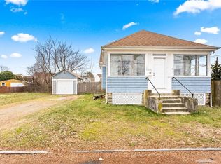 130 Bentley St, East Providence, RI 02914