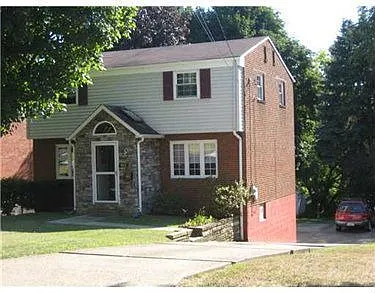 403 Grace St photo 1