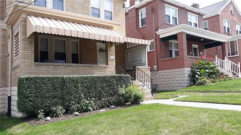 4279 Winterburn Ave photo 1
