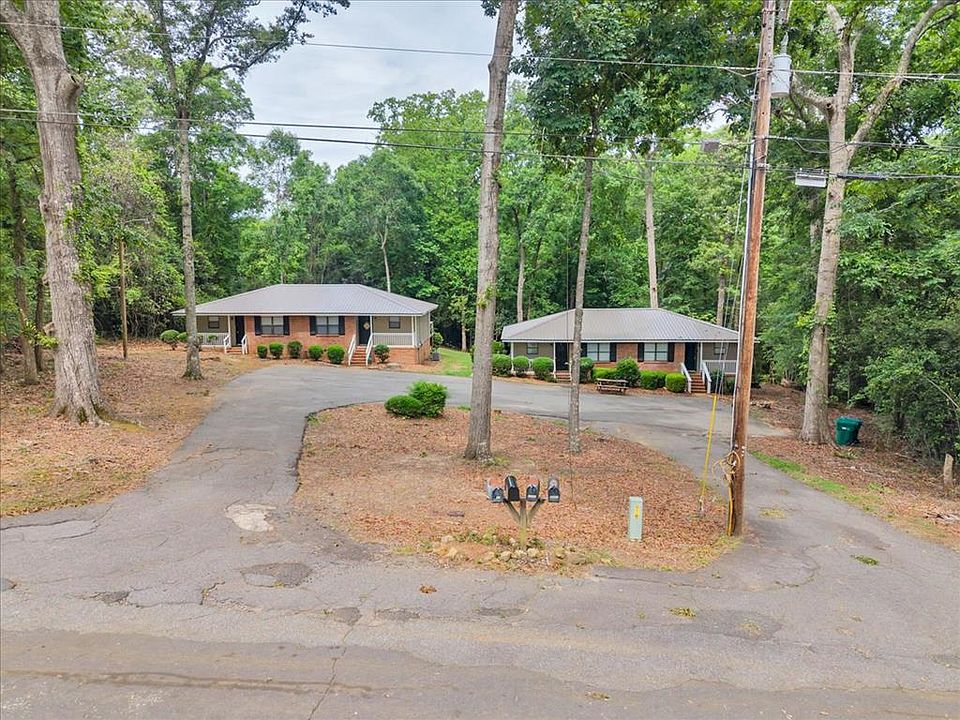 1st image of 106&108 Vivian Way #A&b