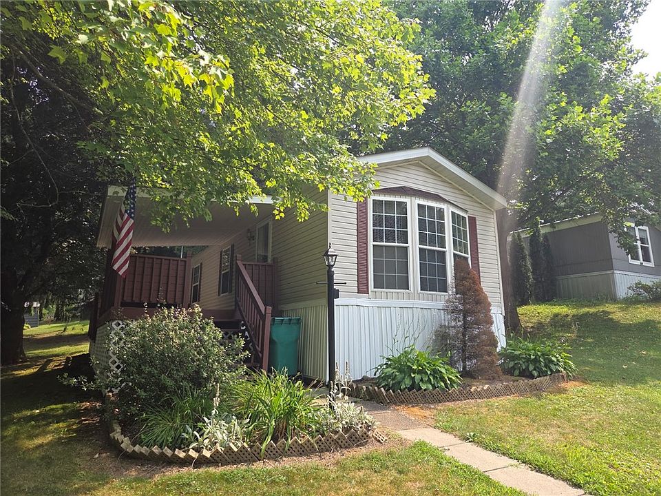 1st image of 214 Baxter Ln