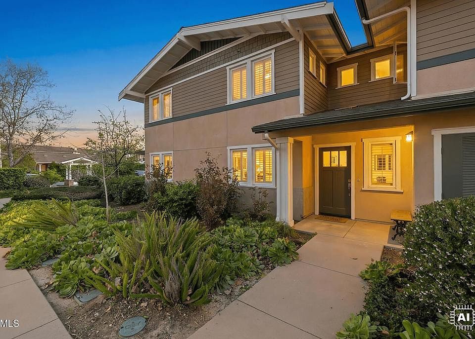 1st image of 996 Los Angeles Ave #101