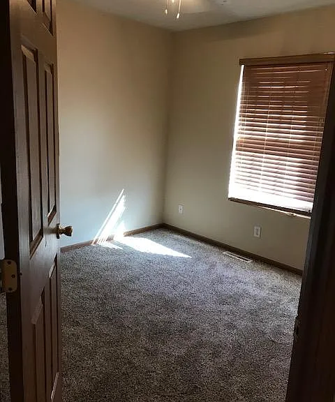 17604 Olive St — Photo 13
