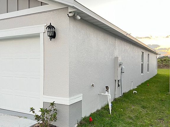 4th image of 216 Summerlin Ln