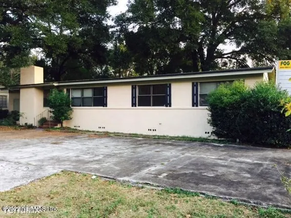 2211 Rogero Rd, Jacksonville, FL 32211