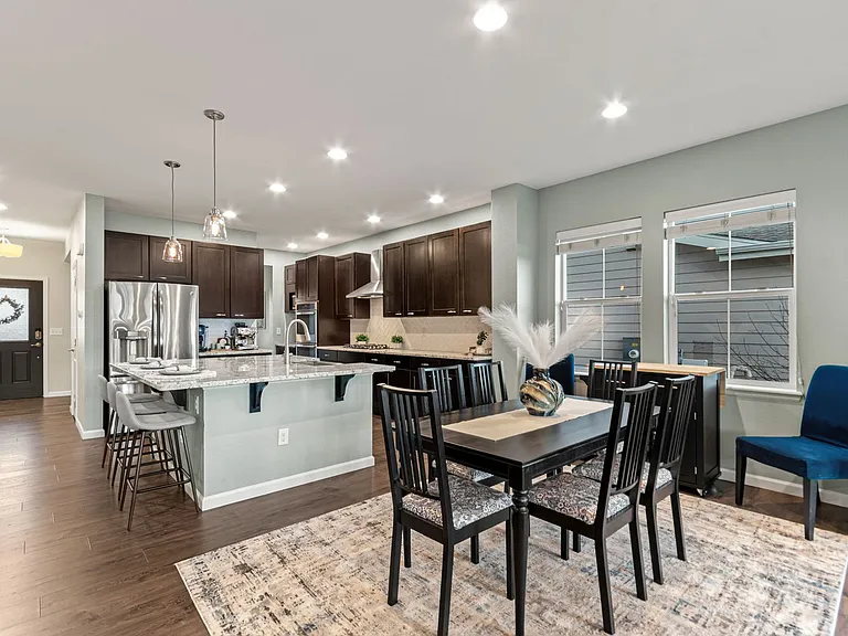9337 Iron Mountain Way — Photo 10
