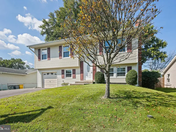 988 Sunny Ct, Gambrills, MD 21054