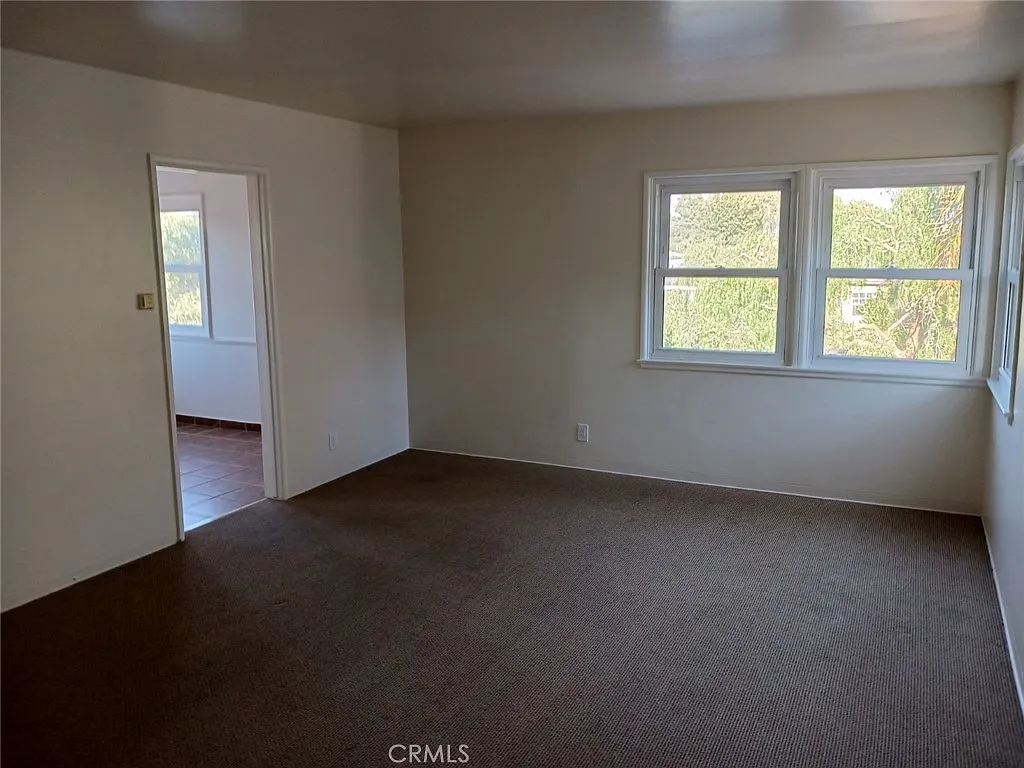 2 bed, 750 sqft, $3,800 — Photo 4