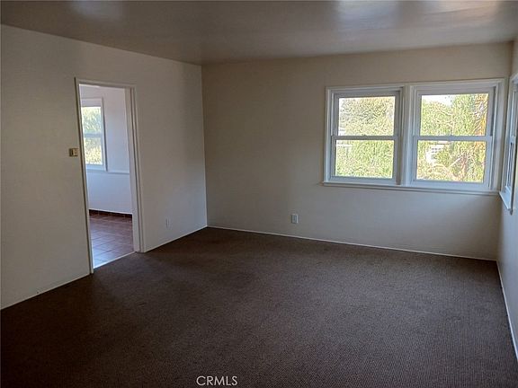 4th image of 243 Dimmick Ave