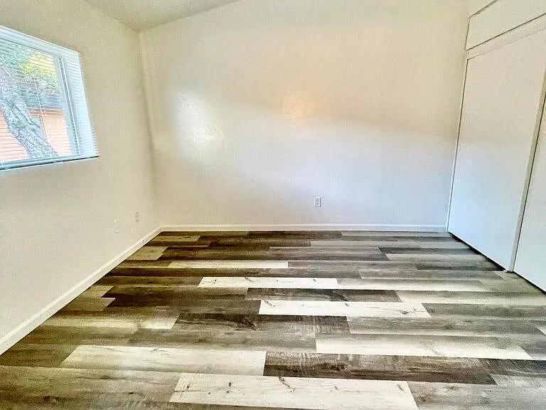 32 W Loma Vista Dr #102 — Photo 17